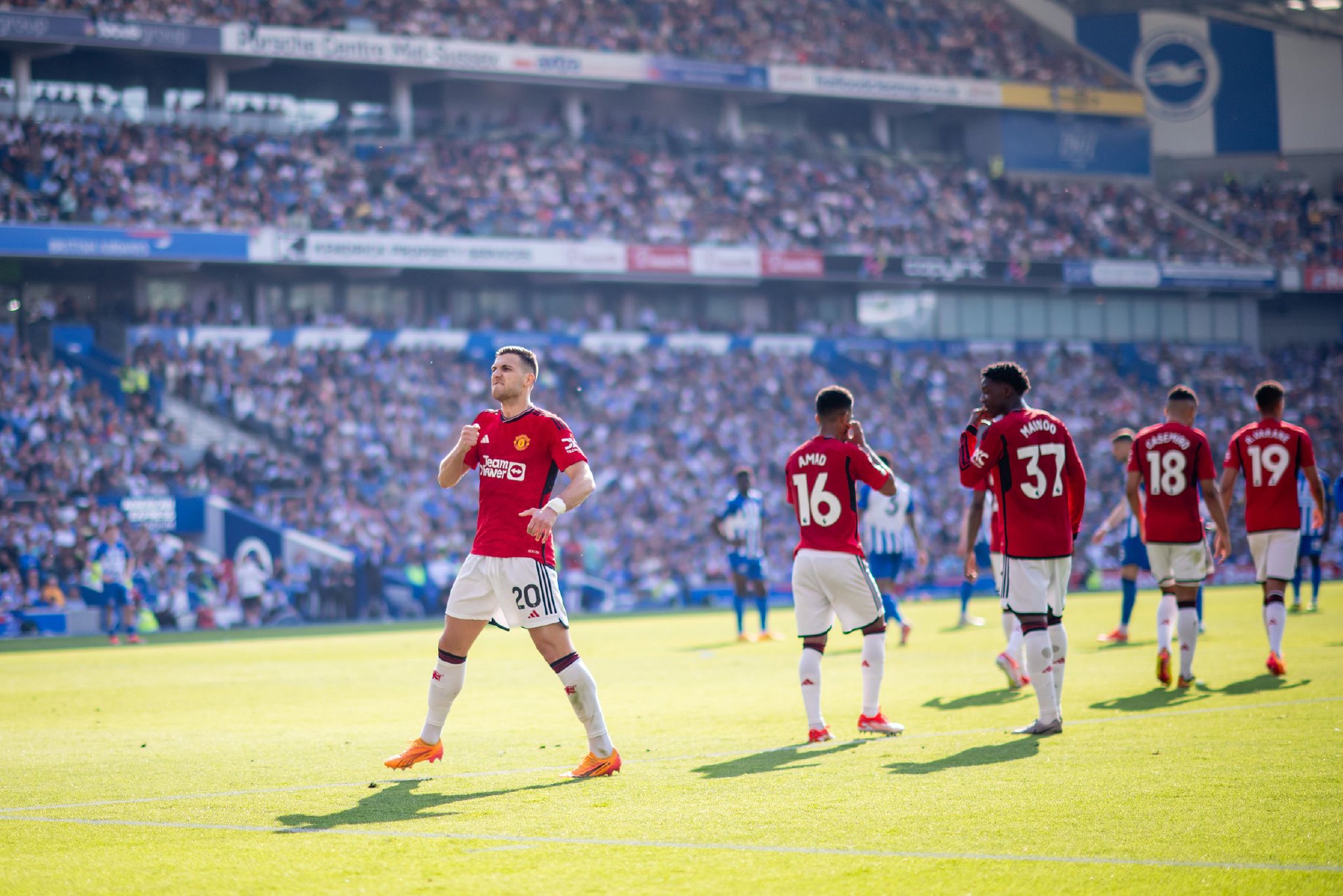 与之相对应 与之相对应